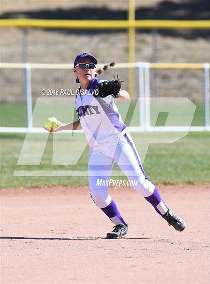 Thumbnail 1 in Douglas County vs. Horizon (CHSAA 5A Qualifier) photogallery.