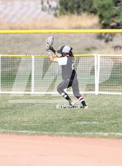 Thumbnail 3 in Douglas County vs. Horizon (CHSAA 5A Qualifier) photogallery.
