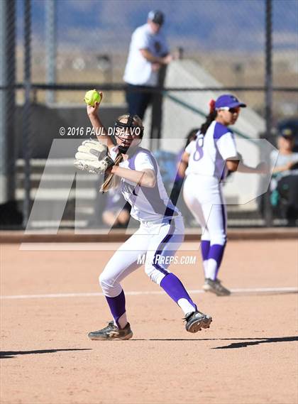 Thumbnail 1 in Douglas County vs. Horizon (CHSAA 5A Qualifier) photogallery.
