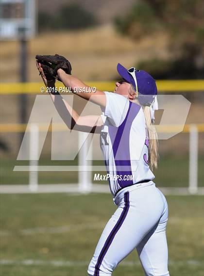 Thumbnail 2 in Douglas County vs. Horizon (CHSAA 5A Qualifier) photogallery.