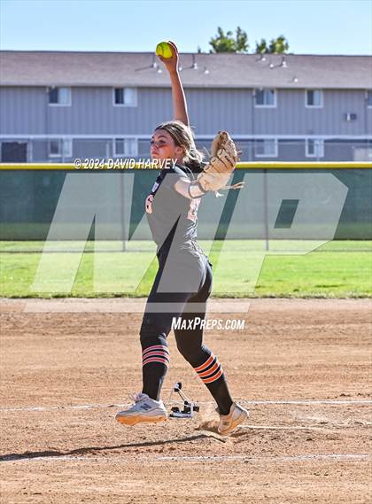 Thumbnail 3 in Lakewood vs Bear Creek photogallery.