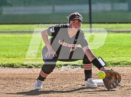Thumbnail 1 in Lakewood vs Bear Creek photogallery.