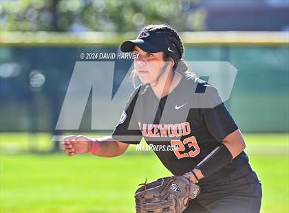 Thumbnail 2 in Lakewood vs Bear Creek photogallery.