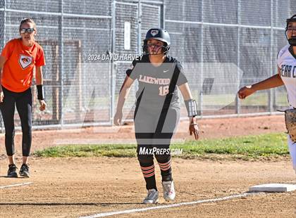 Thumbnail 3 in Lakewood vs Bear Creek photogallery.