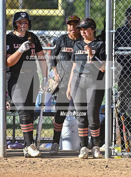 Thumbnail 2 in Lakewood vs Bear Creek photogallery.