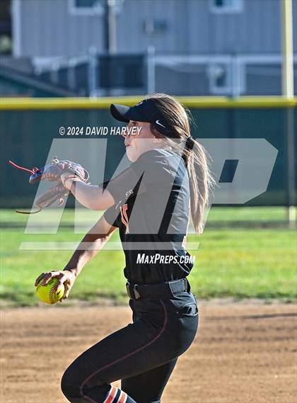 Thumbnail 3 in Lakewood vs Bear Creek photogallery.