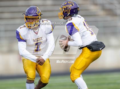 Thumbnail 2 in Bellevue West @ Millard South photogallery.