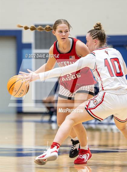 Thumbnail 2 in Mountain Ridge vs. Springville photogallery.