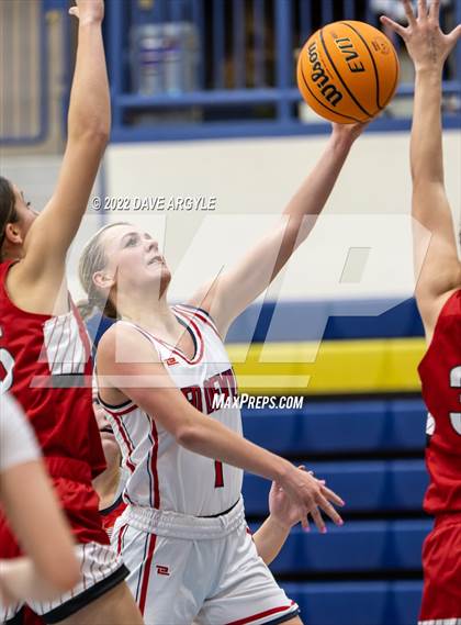 Thumbnail 1 in Mountain Ridge vs. Springville photogallery.