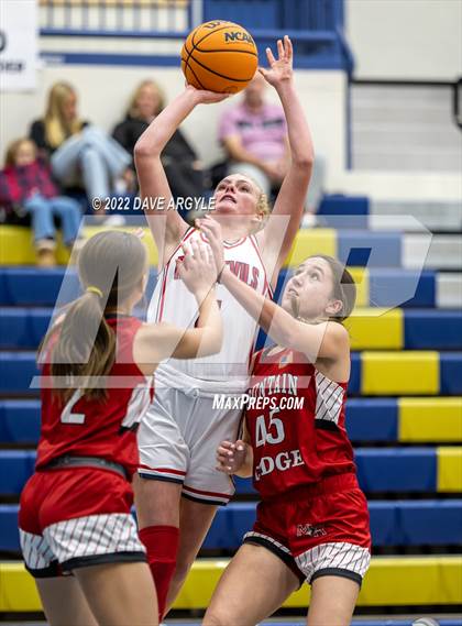 Thumbnail 1 in Mountain Ridge vs. Springville photogallery.