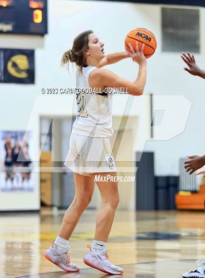Thumbnail 2 in White Oak @ Croatan photogallery.