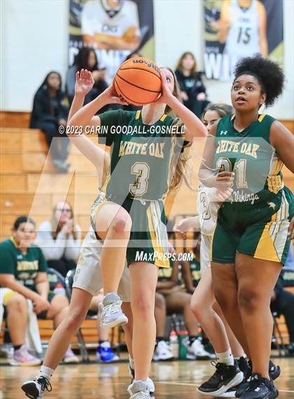 Thumbnail 1 in White Oak @ Croatan photogallery.