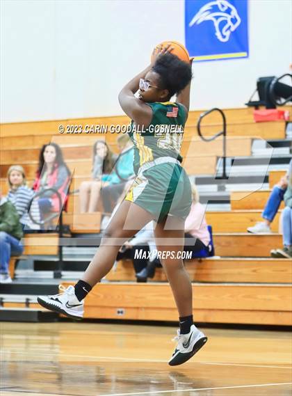 Thumbnail 2 in White Oak @ Croatan photogallery.
