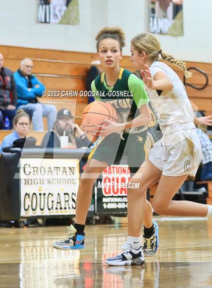 Thumbnail 3 in White Oak @ Croatan photogallery.