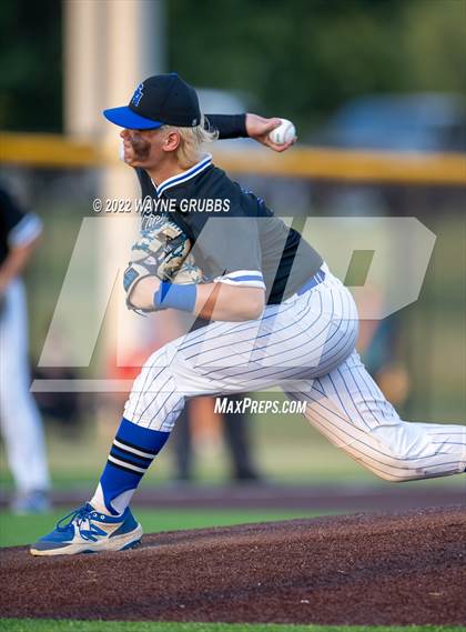 Thumbnail 2 in Kilgore @ Spring Hill (UIL 4A Region II Regional Quarterfinal) photogallery.