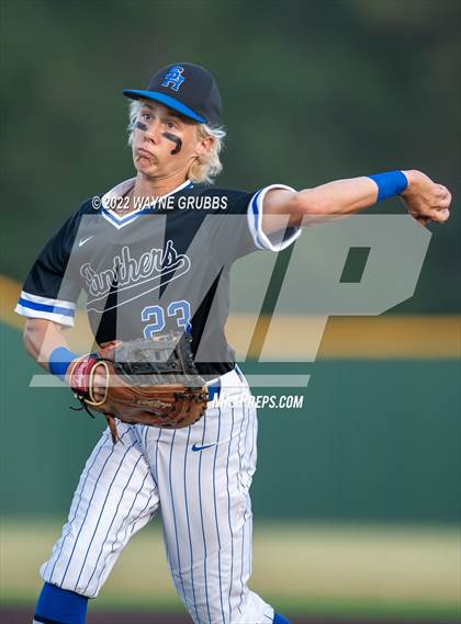 Thumbnail 3 in Kilgore @ Spring Hill (UIL 4A Region II Regional Quarterfinal) photogallery.