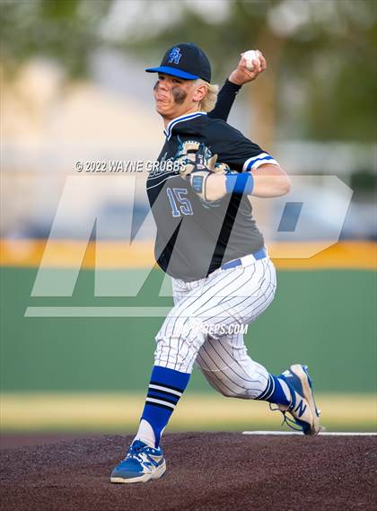 Thumbnail 2 in Kilgore @ Spring Hill (UIL 4A Region II Regional Quarterfinal) photogallery.