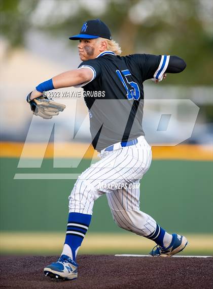 Thumbnail 3 in Kilgore @ Spring Hill (UIL 4A Region II Regional Quarterfinal) photogallery.