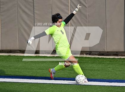 Thumbnail 2 in The Woodlands vs Lake Travis (UIL 6A Boys Soccer State Semifinal) photogallery.