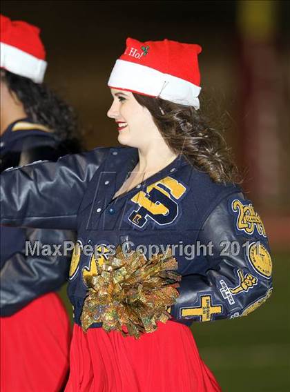 Thumbnail 2 in DeSoto vs. Stony Point (5A Region 2 Quarterfinals) photogallery.