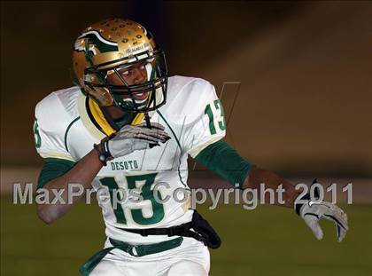 Thumbnail 2 in DeSoto vs. Stony Point (5A Region 2 Quarterfinals) photogallery.