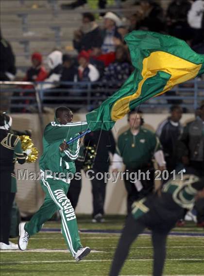 Thumbnail 1 in DeSoto vs. Stony Point (5A Region 2 Quarterfinals) photogallery.