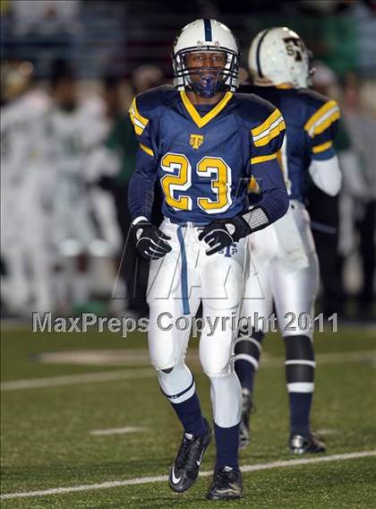 Thumbnail 3 in DeSoto vs. Stony Point (5A Region 2 Quarterfinals) photogallery.