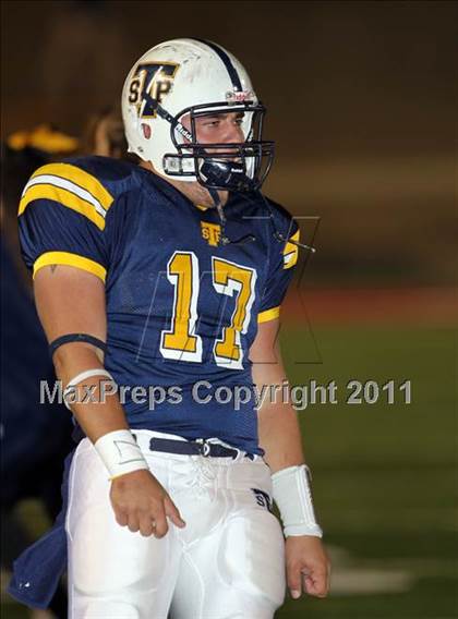 Thumbnail 1 in DeSoto vs. Stony Point (5A Region 2 Quarterfinals) photogallery.
