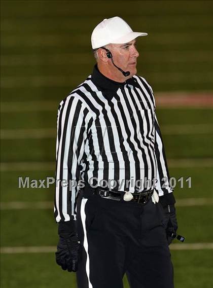 Thumbnail 1 in DeSoto vs. Stony Point (5A Region 2 Quarterfinals) photogallery.