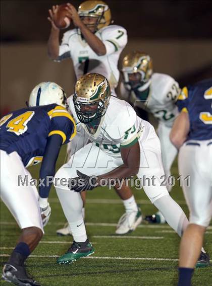 Thumbnail 2 in DeSoto vs. Stony Point (5A Region 2 Quarterfinals) photogallery.