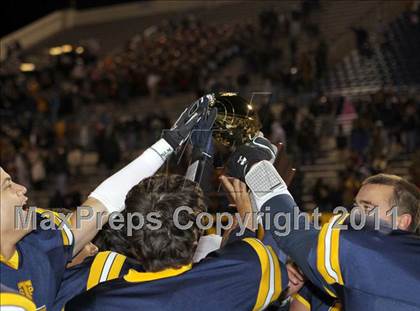 Thumbnail 2 in DeSoto vs. Stony Point (5A Region 2 Quarterfinals) photogallery.