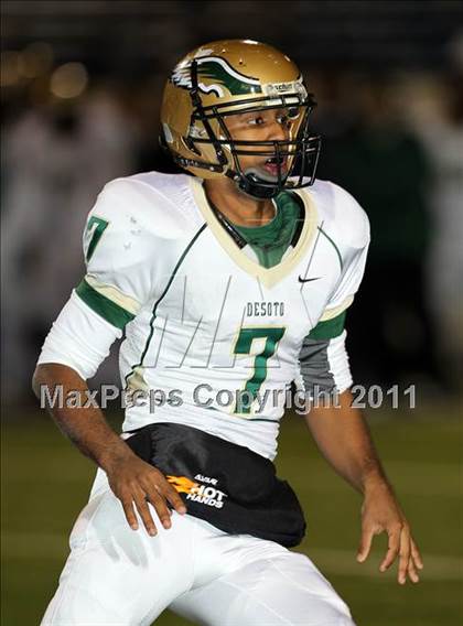 Thumbnail 2 in DeSoto vs. Stony Point (5A Region 2 Quarterfinals) photogallery.