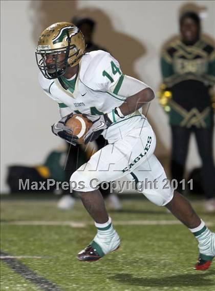 Thumbnail 1 in DeSoto vs. Stony Point (5A Region 2 Quarterfinals) photogallery.