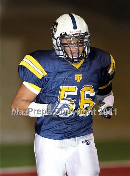 Thumbnail 2 in DeSoto vs. Stony Point (5A Region 2 Quarterfinals) photogallery.