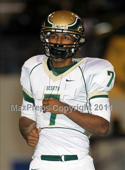 Thumbnail 2 in DeSoto vs. Stony Point (5A Region 2 Quarterfinals) photogallery.