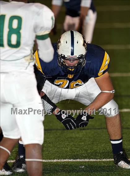 Thumbnail 3 in DeSoto vs. Stony Point (5A Region 2 Quarterfinals) photogallery.