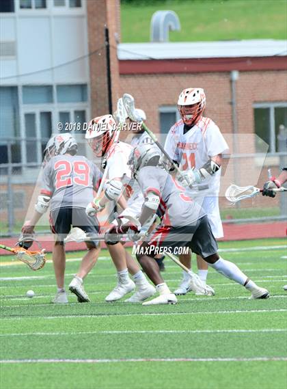 Thumbnail 1 in Mamaroneck vs. Niskayuna (NYSPHSAA Class A Regional Final) photogallery.