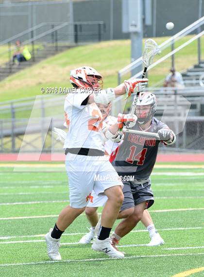 Thumbnail 3 in Mamaroneck vs. Niskayuna (NYSPHSAA Class A Regional Final) photogallery.