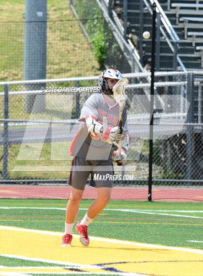 Thumbnail 1 in Mamaroneck vs. Niskayuna (NYSPHSAA Class A Regional Final) photogallery.
