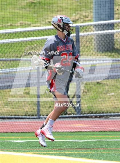 Thumbnail 1 in Mamaroneck vs. Niskayuna (NYSPHSAA Class A Regional Final) photogallery.