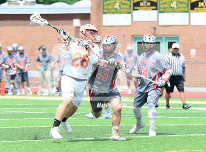 Thumbnail 1 in Mamaroneck vs. Niskayuna (NYSPHSAA Class A Regional Final) photogallery.