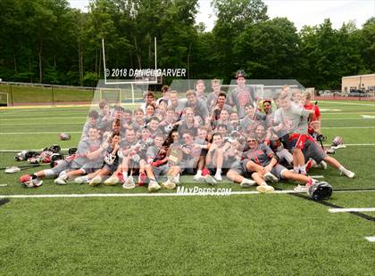 Thumbnail 1 in Mamaroneck vs. Niskayuna (NYSPHSAA Class A Regional Final) photogallery.