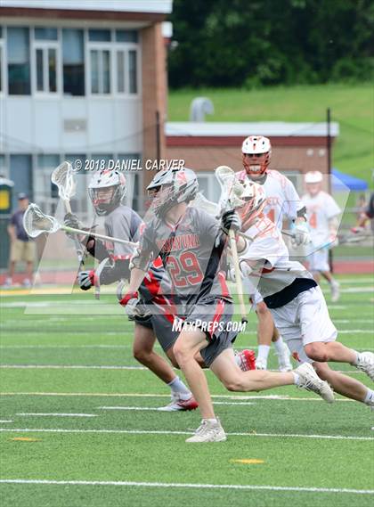Thumbnail 1 in Mamaroneck vs. Niskayuna (NYSPHSAA Class A Regional Final) photogallery.