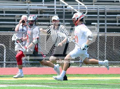 Thumbnail 2 in Mamaroneck vs. Niskayuna (NYSPHSAA Class A Regional Final) photogallery.