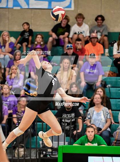 Thumbnail 3 in Brenham vs College Station photogallery.