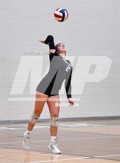 Thumbnail 1 in Brenham vs College Station photogallery.