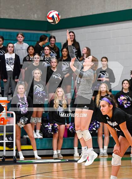 Thumbnail 1 in Brenham vs College Station photogallery.