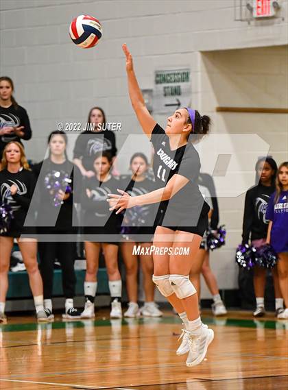 Thumbnail 1 in Brenham vs College Station photogallery.