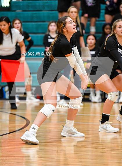 Thumbnail 1 in Brenham vs College Station photogallery.