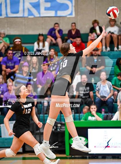 Thumbnail 3 in Brenham vs College Station photogallery.